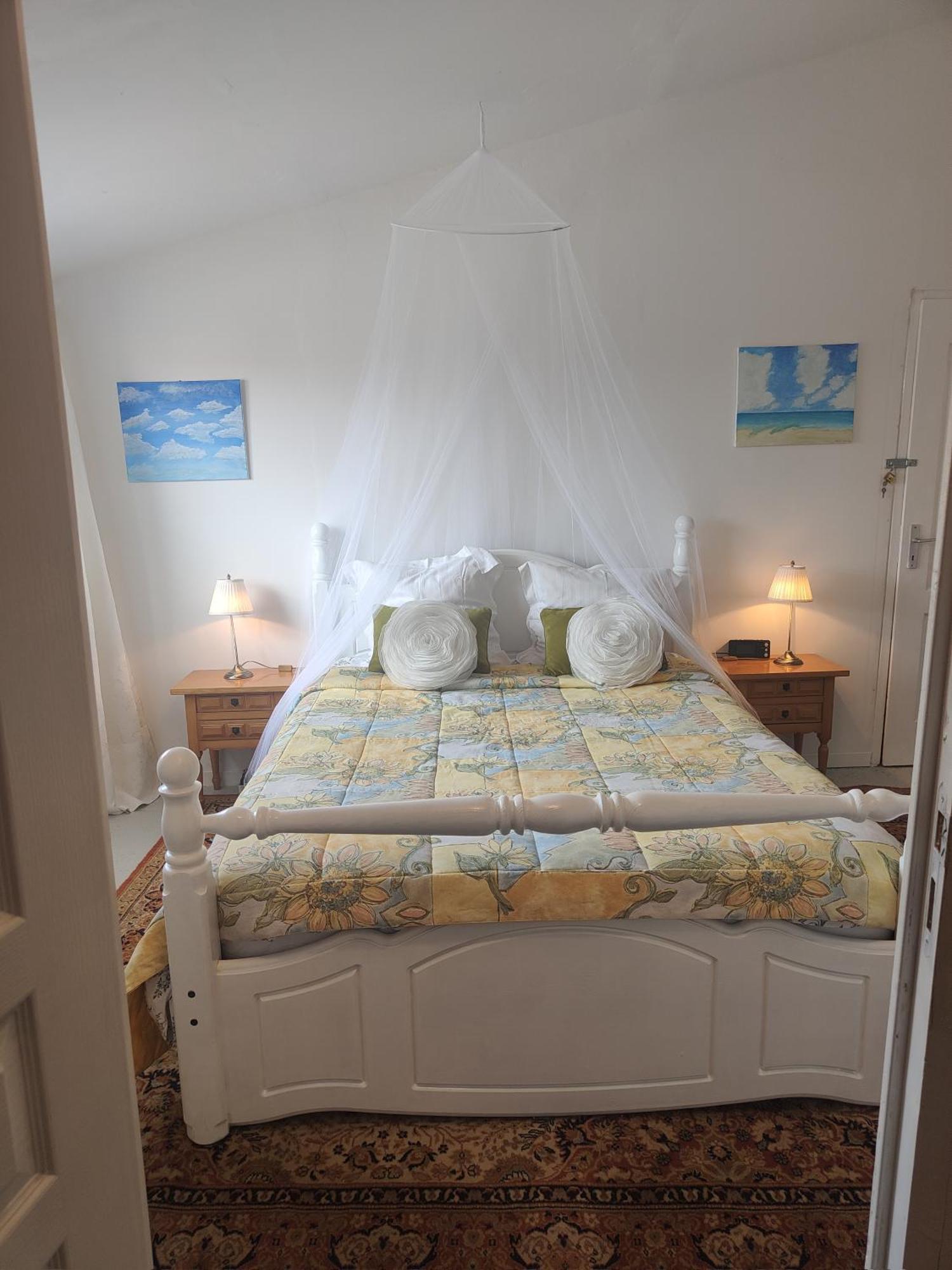 Wisteria House Bed & Breakfast Chanteloup  Exterior foto